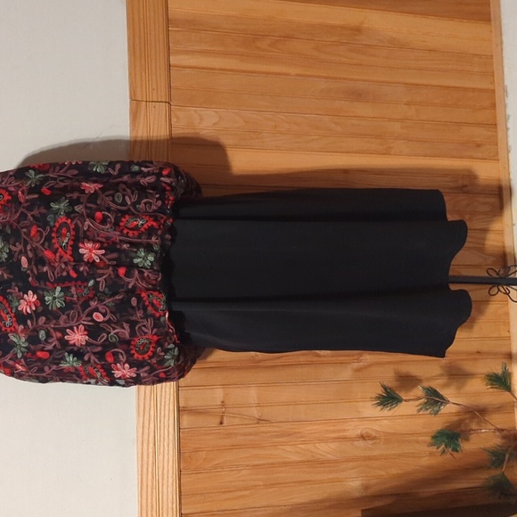 Wesleerose Floral Dress Mesh Embroidery Bell Long Sleeves Black Multi Size 12 - Picture 10 of 12